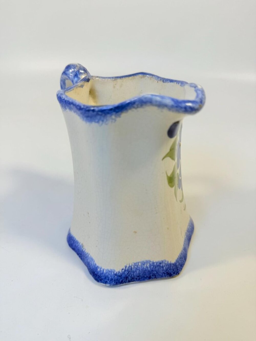 Pitcher Cash Family Pottery Vintage Blue White Milk Jug Creamer Hand Painted Flo - Picture 4 of 10